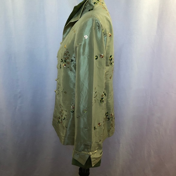 🎉2/$15🎉Womens Jacket Type Topper - Picture 2 of 8